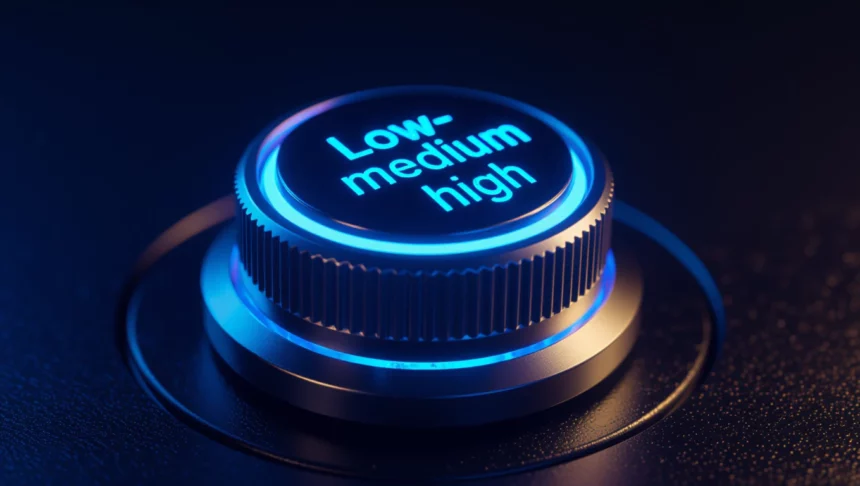 Egy világító gomb, amelyen a 'Low-medium high' felirat látható, a keresőoptimalizálás és CTR növelésének szimbolikájaként.
